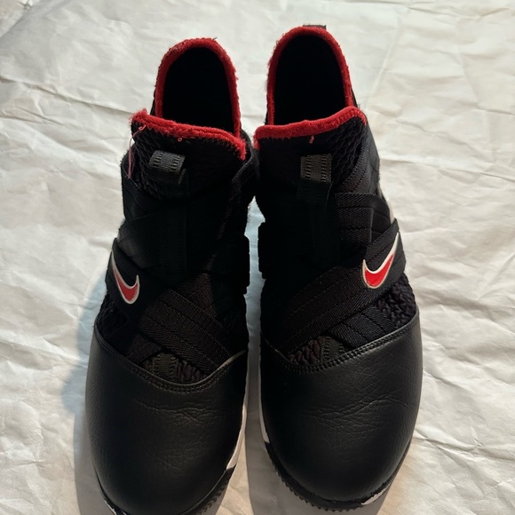 Nike Black and Red High-Top Sneakers - Picture 7 of 11